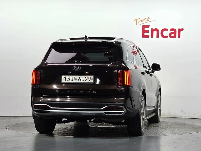 Kia Sorento Diesel 2.2 2WD| 199к.с., снимка 4 - Автомобили и джипове - 56269632