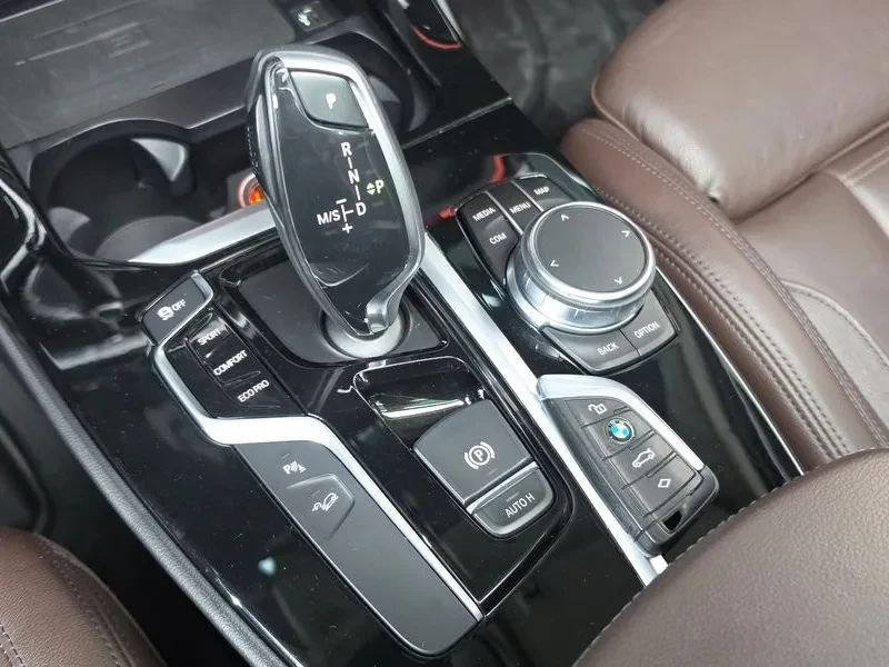 BMW X3 20d xDrive/ PANO/ �����/ HEAD UP/ �������� | Mobile.bg � ����������� 9