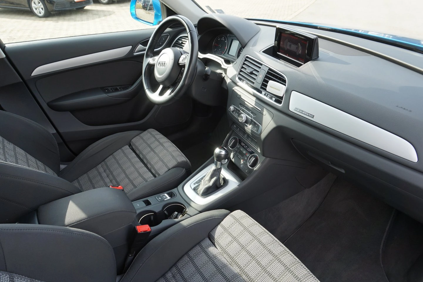 Audi Q3 Sport 2.0 TDI quattro - изображение 10