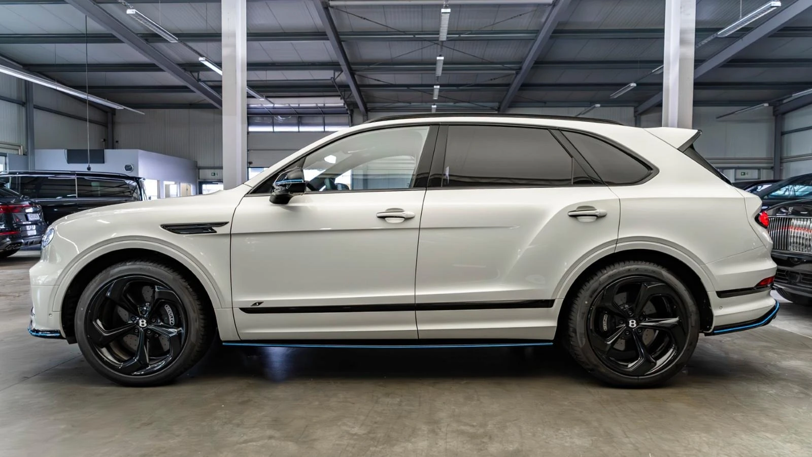 Bentley Bentayga S CERAMIC NAIM PANO HEAD UP 360 TV - изображение 7