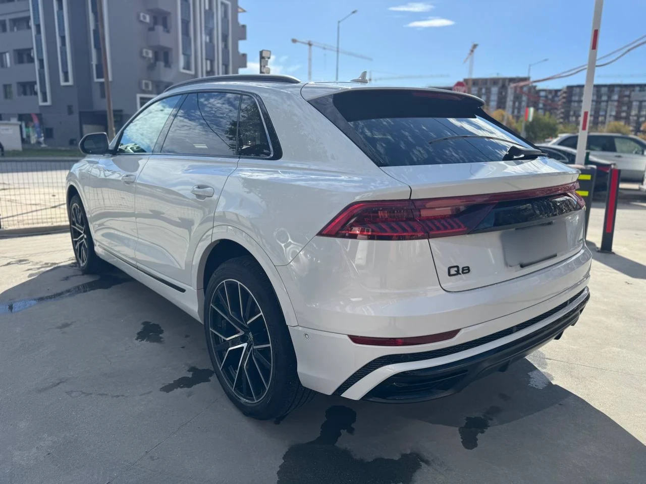 Audi Q8 PRESTIGE S-LINE - изображение 4