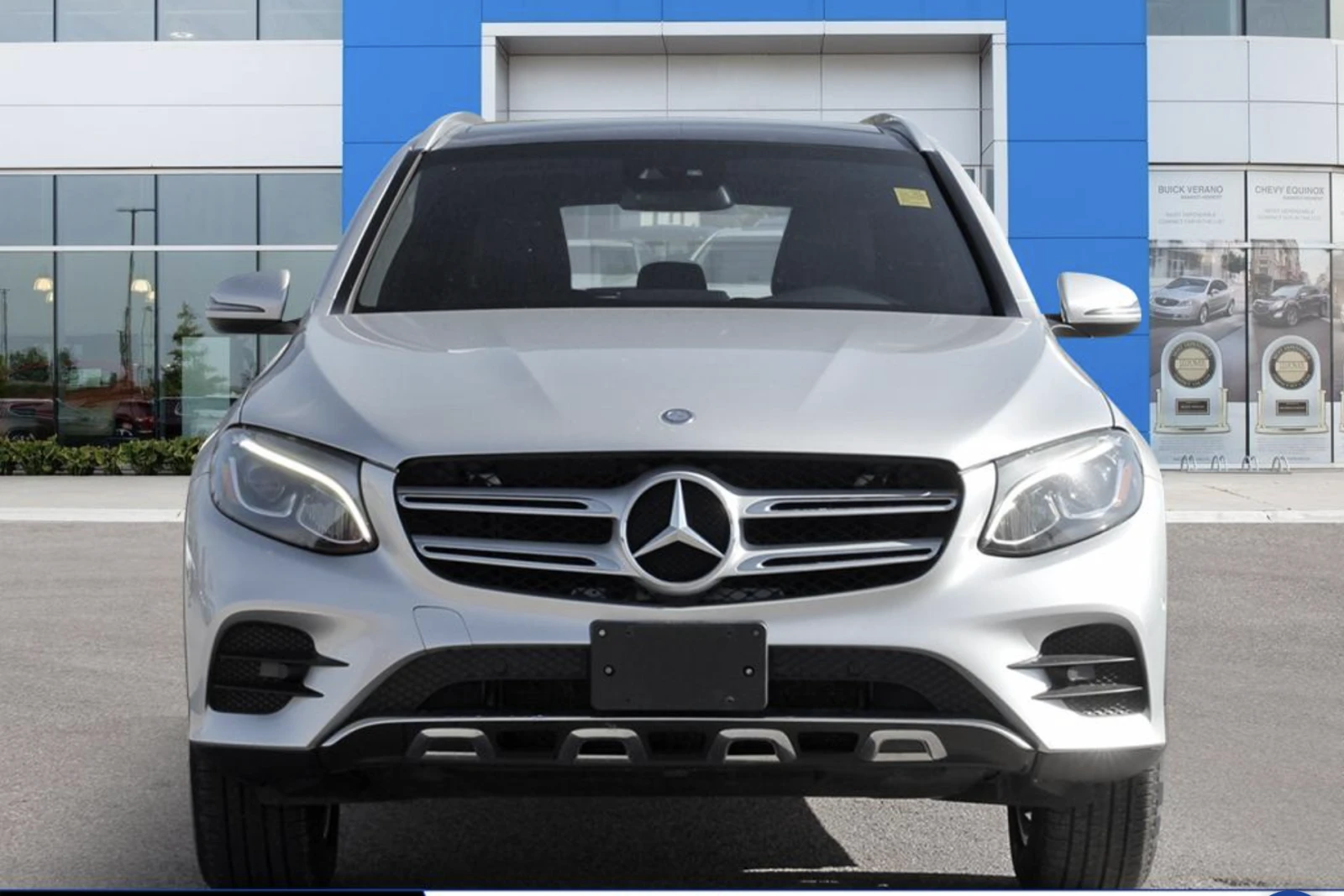 Mercedes-Benz GLC 300 4MATIC* CARFAX* AВТОЛИЗИНГ - изображение 2