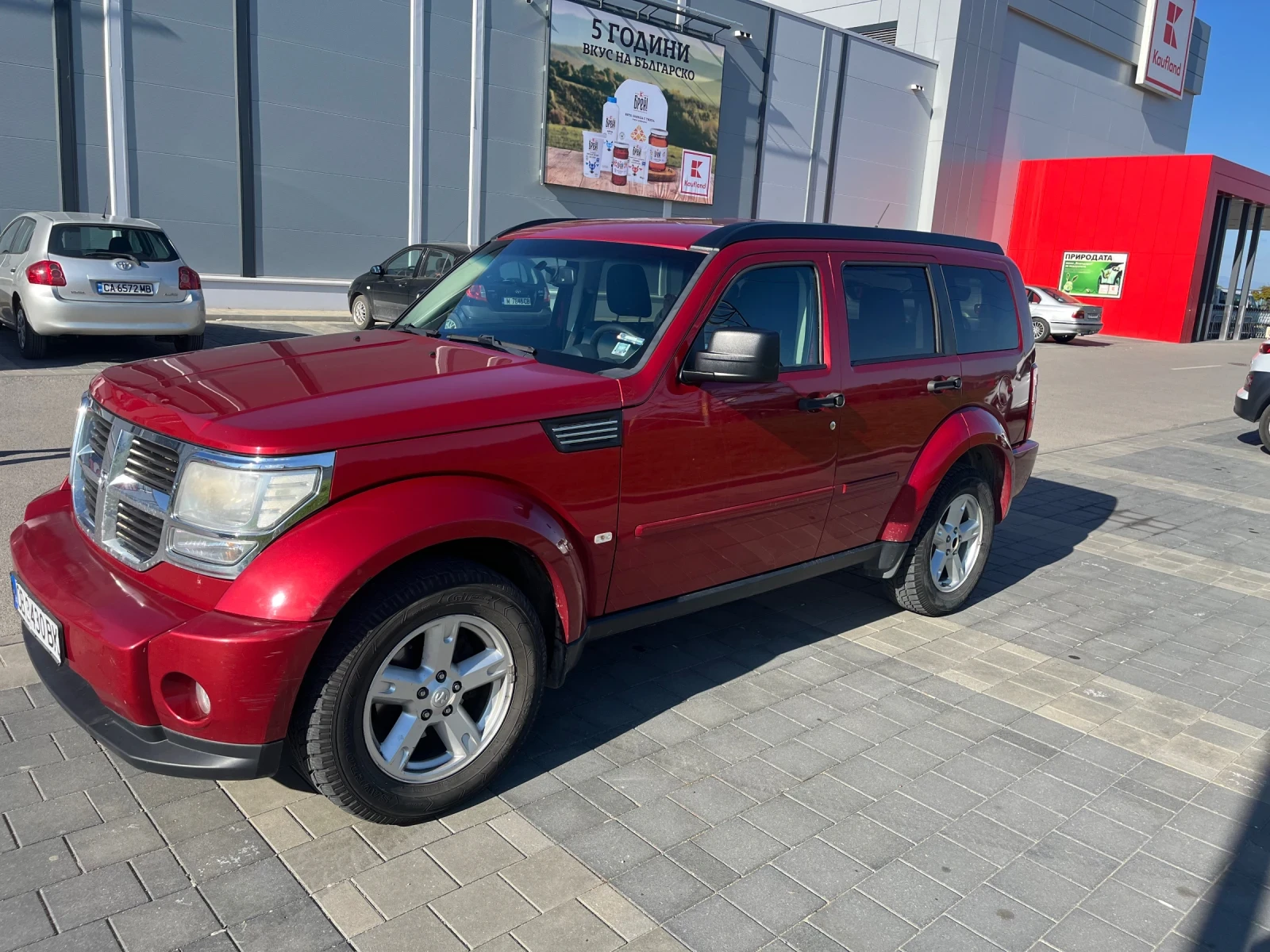 Dodge Nitro, снимка 3 - Автомобили и джипове - 54100034