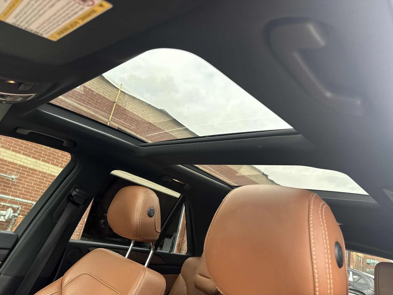 Mercedes-Benz GLE 450 AMG 360* Distronic* Въздух* Carplay* Пано* H&K, снимка 9 - Автомобили и джипове - 54135419