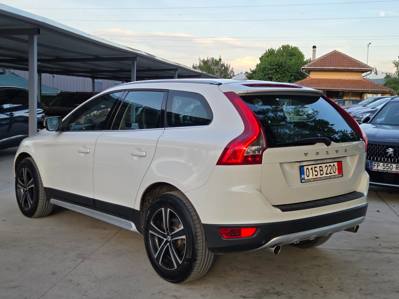 Volvo XC60 2.4 DIZEL AWD * OCEAN  RACE* * NAVI* * XENON*  | Mobile.bg � ����������� 10