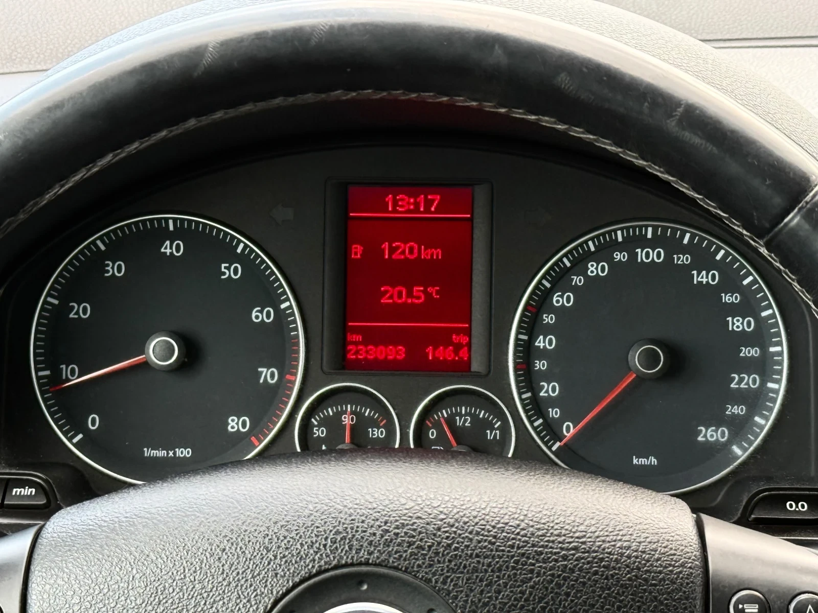 VW Golf  Golf 5 Edition Сервизна история Vw, снимка 13 - Автомобили и джипове - 54468103