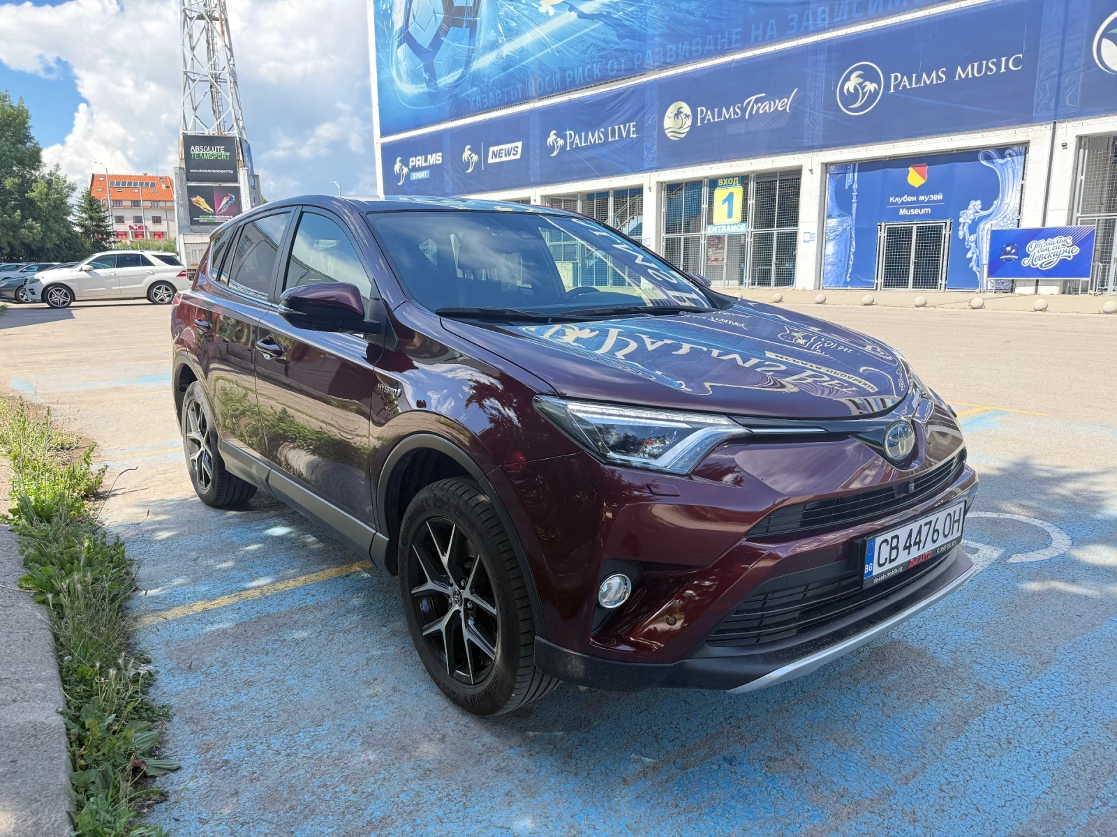Toyota Rav4 2.5i 197к.с Hybrid Executive Premium Сервиз, снимка 3 - Автомобили и джипове - 54468103