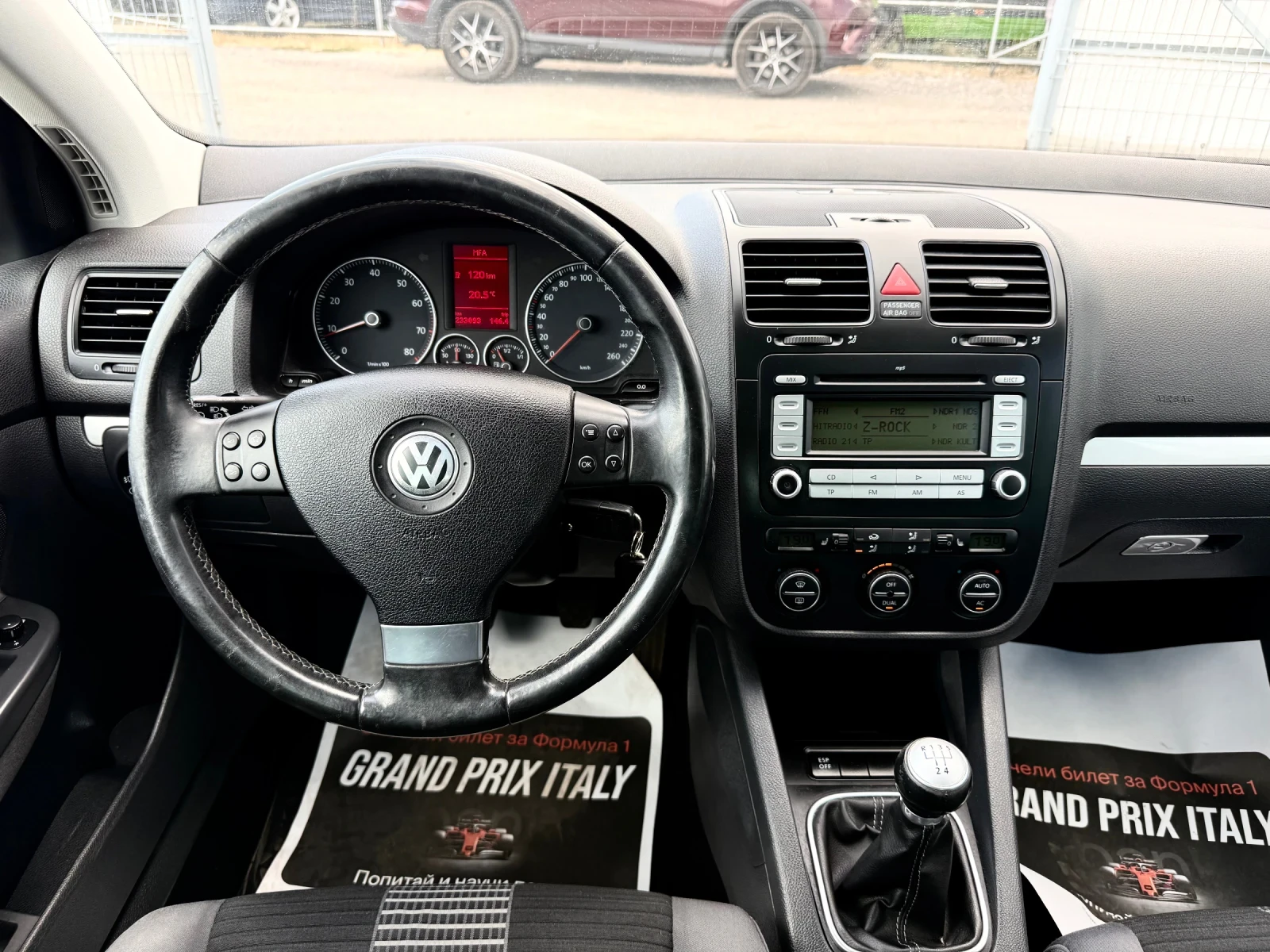 VW Golf  Golf 5 Edition Сервизна история Vw, снимка 12 - Автомобили и джипове - 54468103