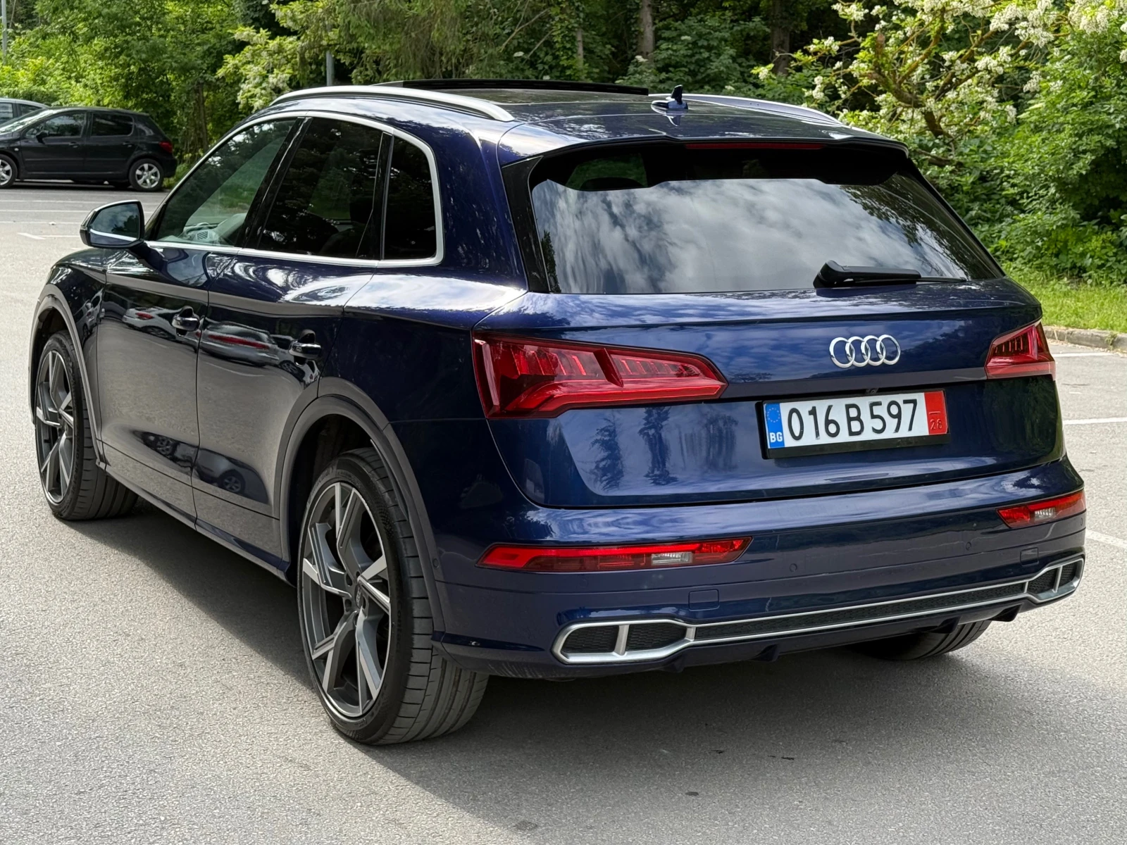 Audi SQ5 3.0TDI* S-LINE* PANO* CAM360* DIST* B&O* FULL, снимка 5 - Автомобили и джипове - 54627455