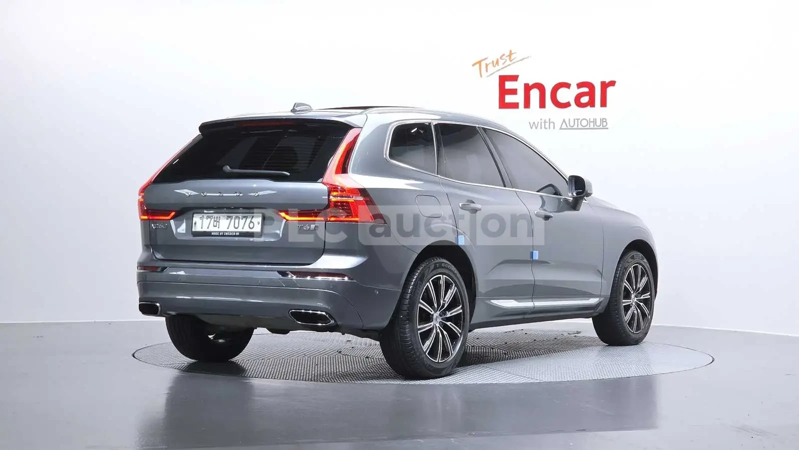 Volvo XC60 T6 INSCRIPTION/HEAD UP/360CAM/PANORAMA/FULL, снимка 2 - Автомобили и джипове - 55237039