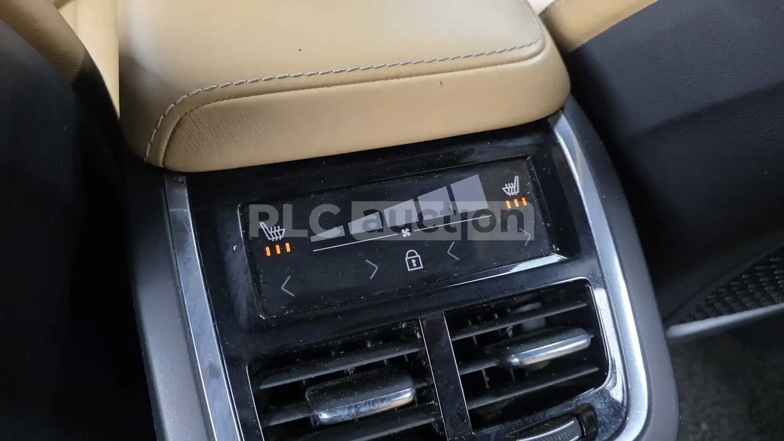 Volvo XC60 T6 INSCRIPTION/HEAD UP/360CAM/PANORAMA/FULL, снимка 16 - Автомобили и джипове - 55237039