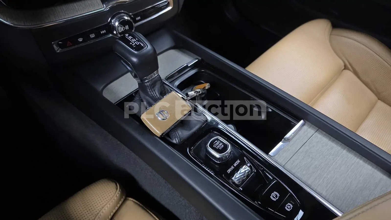 Volvo XC60 T6 INSCRIPTION/HEAD UP/360CAM/PANORAMA/FULL, снимка 8 - Автомобили и джипове - 55237039