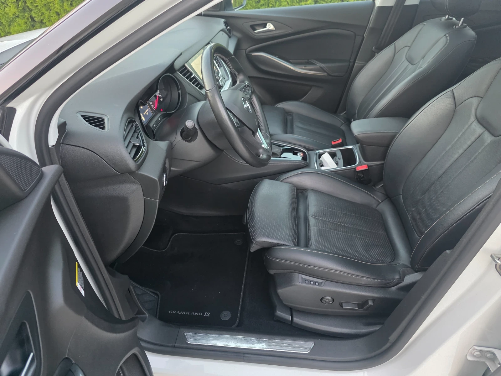 Opel Grandland X 1.6 HDI FULL KATO HOBA, снимка 11 - Автомобили и джипове - 55425237