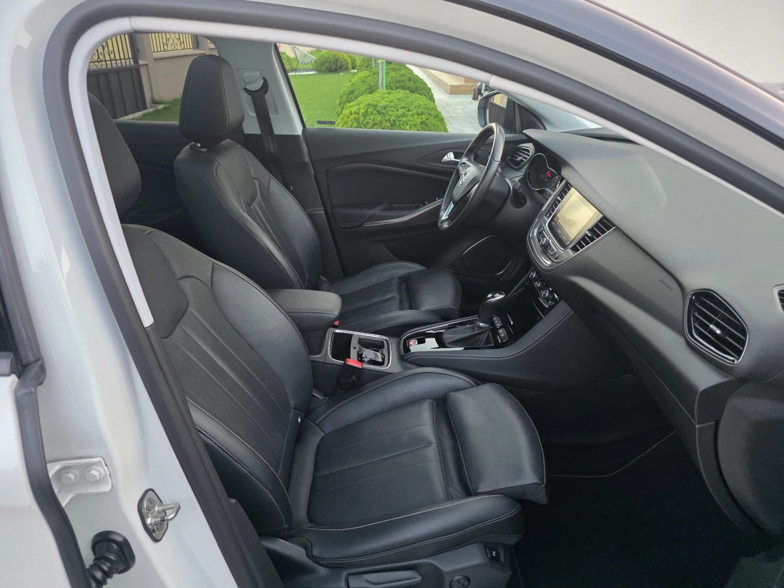 Opel Grandland X 1.6 HDI FULL KATO HOBA, снимка 13 - Автомобили и джипове - 55425237