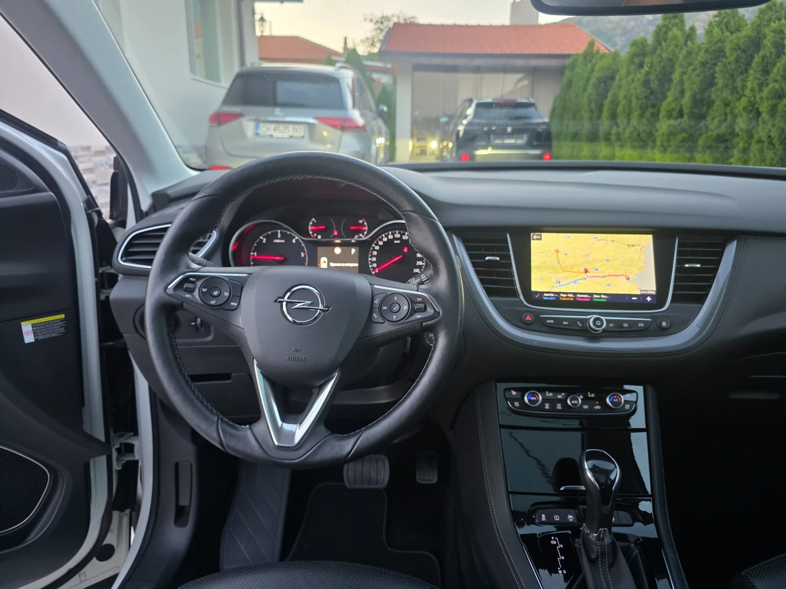 Opel Grandland X 1.6 HDI FULL KATO HOBA, снимка 9 - Автомобили и джипове - 55425237