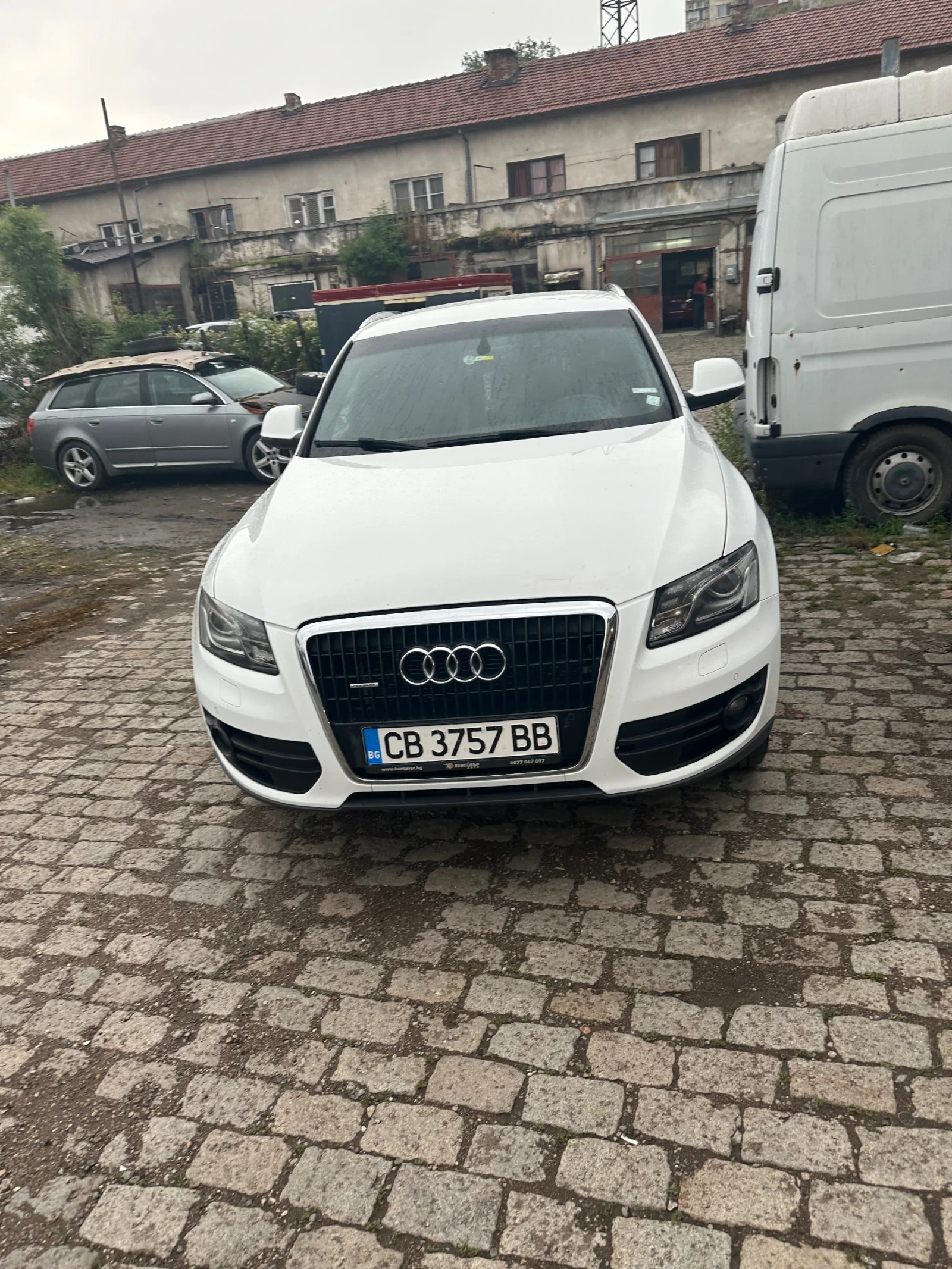 Audi Q5, снимка 9 - Автомобили и джипове - 55681532