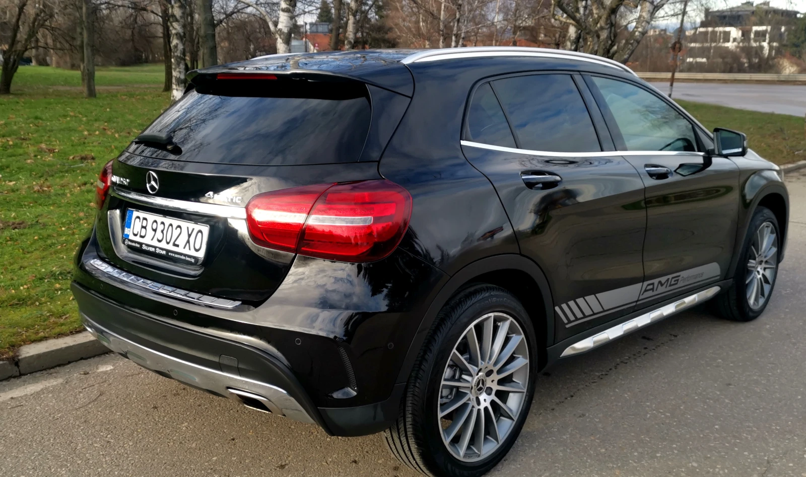 Mercedes-Benz GLA 250 4Matic/AMG Line/AMG Wheels 19"/Panorama/360 | Mobile.bg � ����������� 4