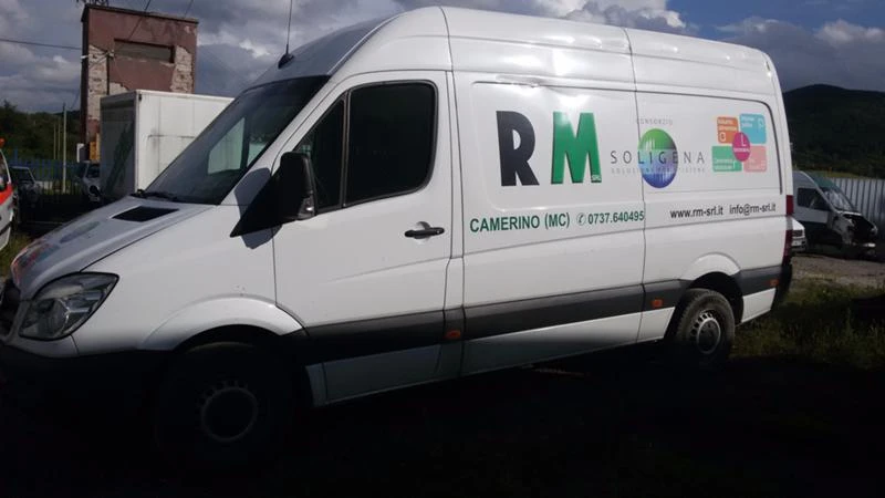 Mercedes-Benz Sprinter 318 цди-ръчна ск.к, снимка 5 - Бусове и автобуси - 47091175