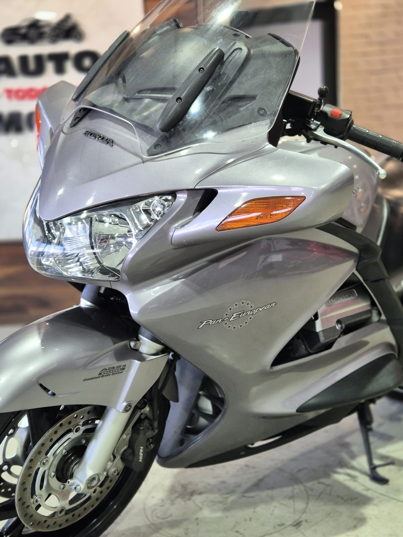 Honda Paneuropean ST 1300 A ABS!! Нов внос от Швейцария!!!, снимка 9 - Мотоциклети и мототехника - 55287033