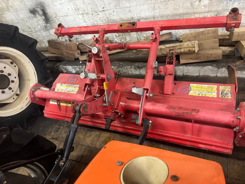 Трактор Kubota L1802, снимка 5 - Селскостопанска техника - 52860861