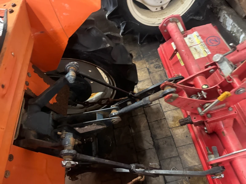 Трактор Kubota L1802, снимка 6 - Селскостопанска техника - 52860861