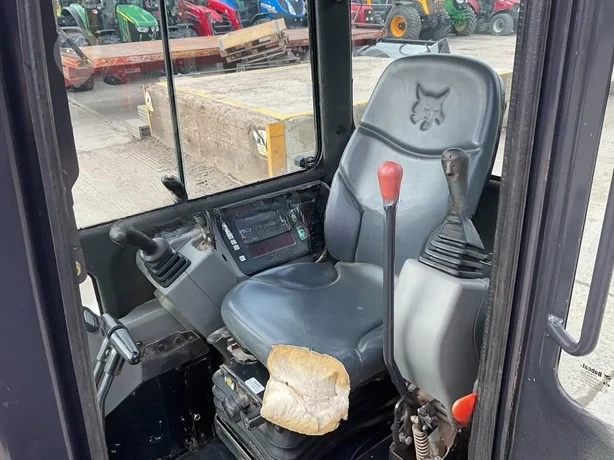 Багер Bobcat E26, снимка 9 - Индустриална техника - 53960857