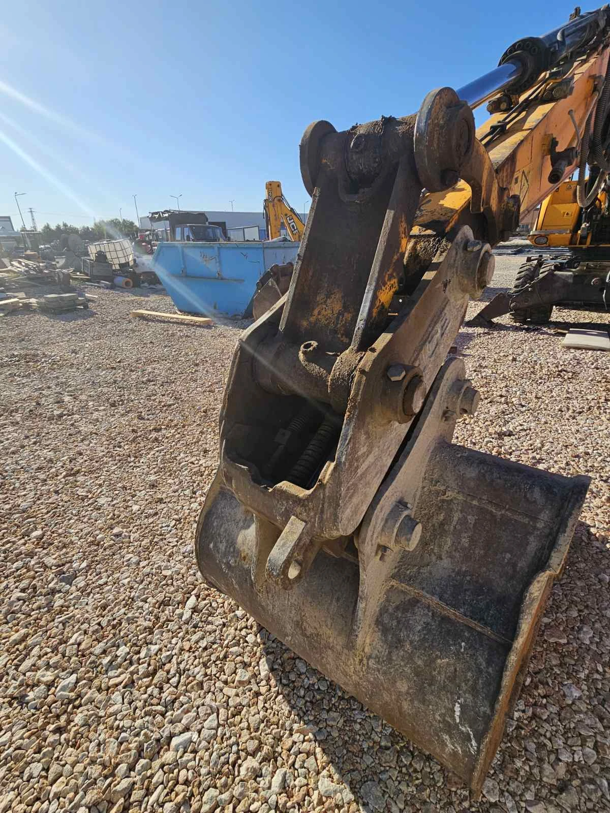 Багер JCB JS 175W, снимка 6 - Индустриална техника - 56369561