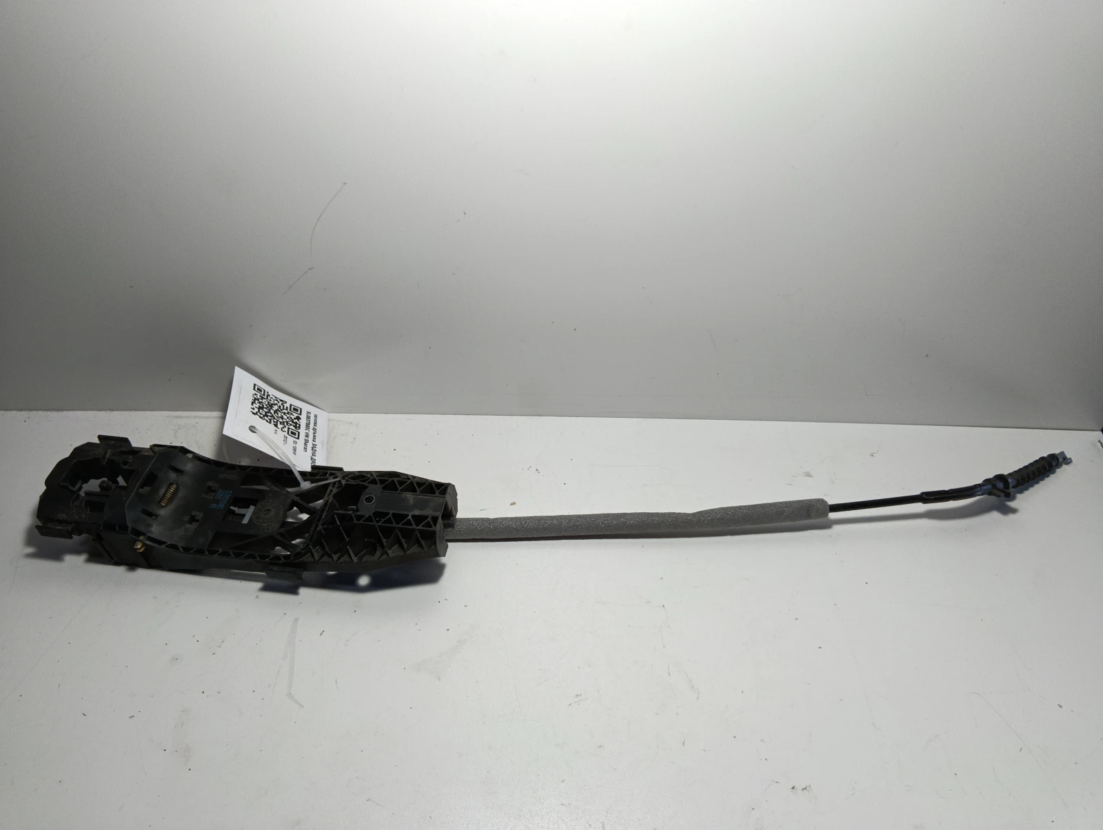 основа дръжка ЗАДНА ДЯСНА 5L0837885C VW Sharan