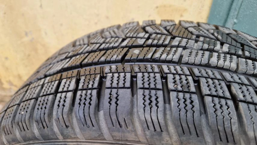 Гуми с джанти Hankook 215/60R16, снимка 6 - Гуми и джанти - 56114884