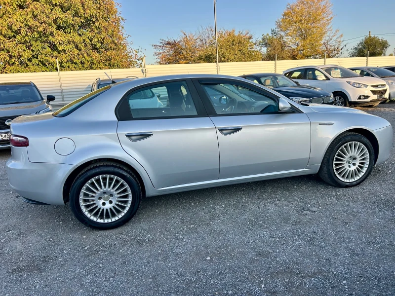 Alfa Romeo 159 1.9JTDm* Xenon, снимка 6 - Автомобили и джипове - 47636239