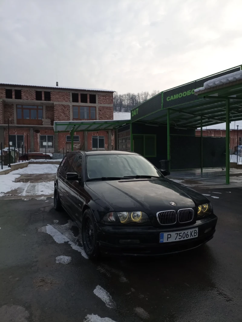 BMW 320, снимка 2 - Автомобили и джипове - 48692900