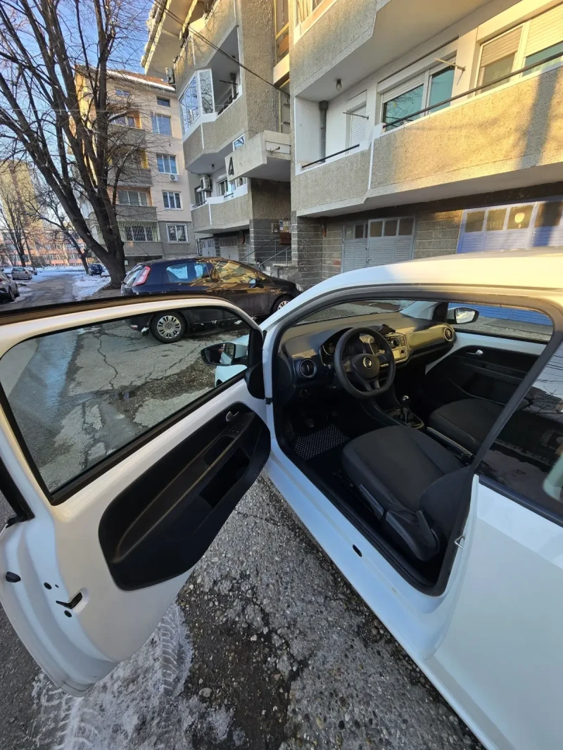 VW Up 1.0 EcoFuel, снимка 13 - Автомобили и джипове - 49251751