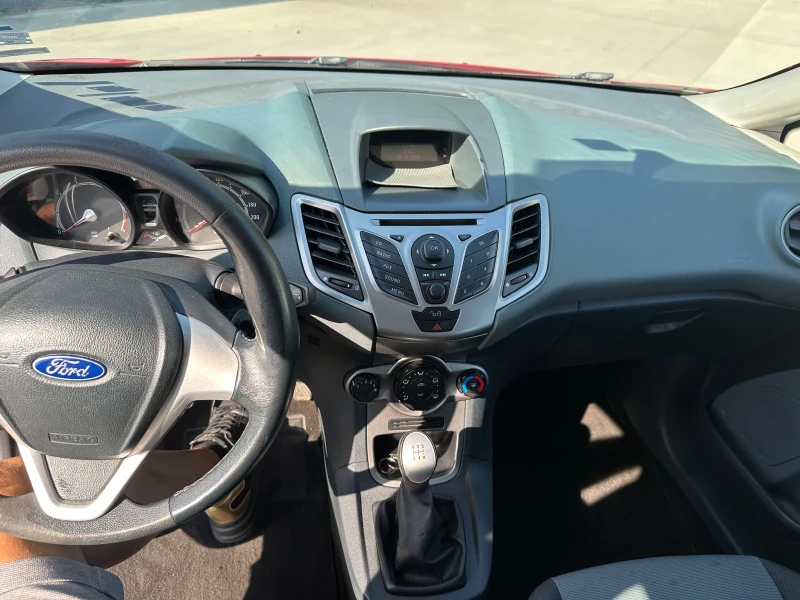 Ford Fiesta, снимка 5 - Автомобили и джипове - 51651447