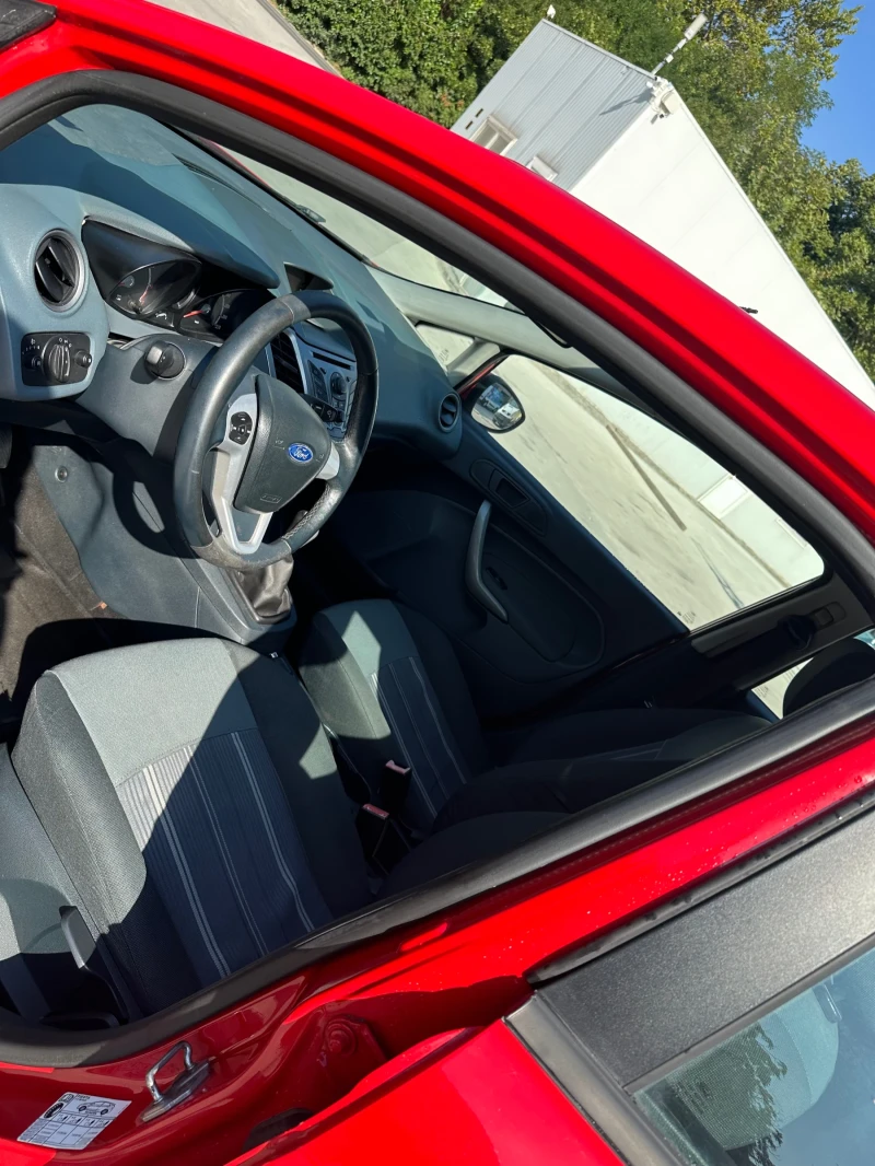 Ford Fiesta, снимка 4 - Автомобили и джипове - 51651447
