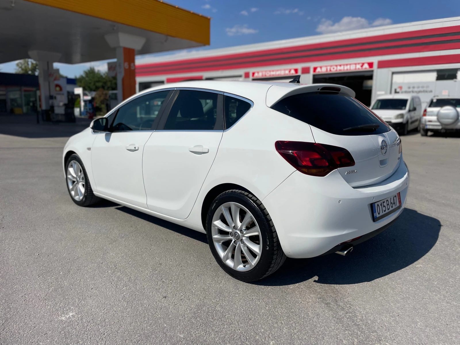 Opel Astra 2.0 NAVI - изображение 7