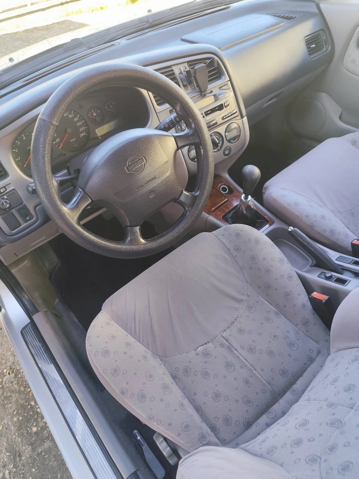 Nissan Primera  - изображение 2