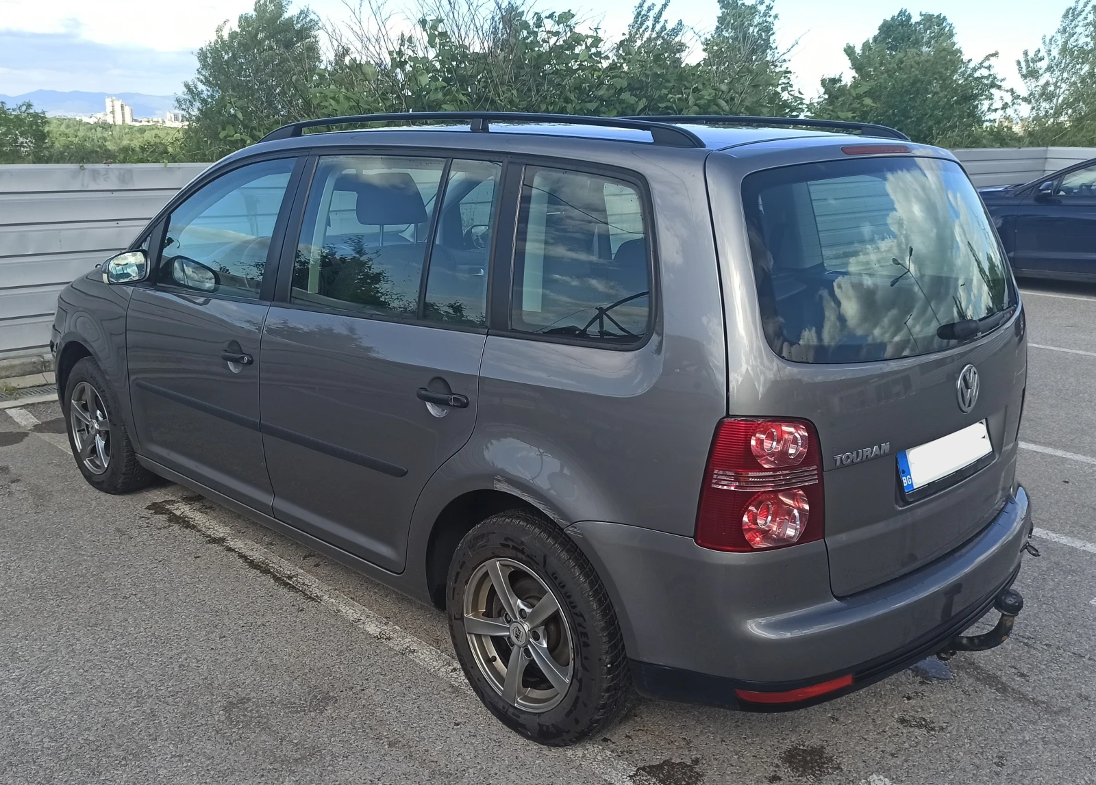 VW Touran  - изображение 2