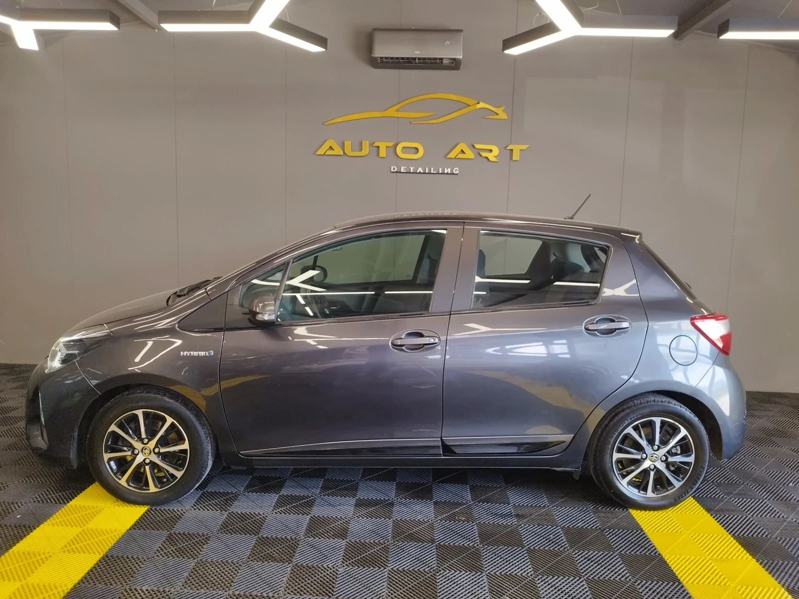 Toyota Yaris 1.5 hybrid 57000km - изображение 4