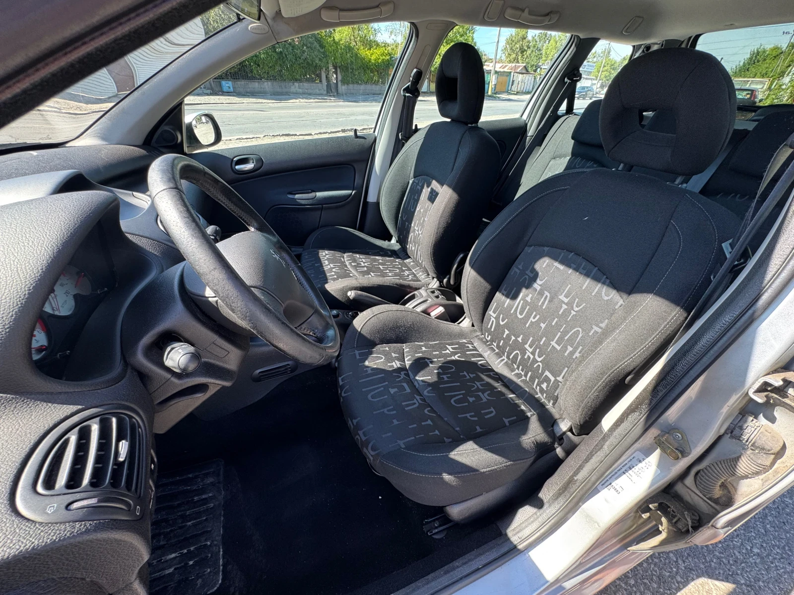 Peugeot 206 SW - изображение 8