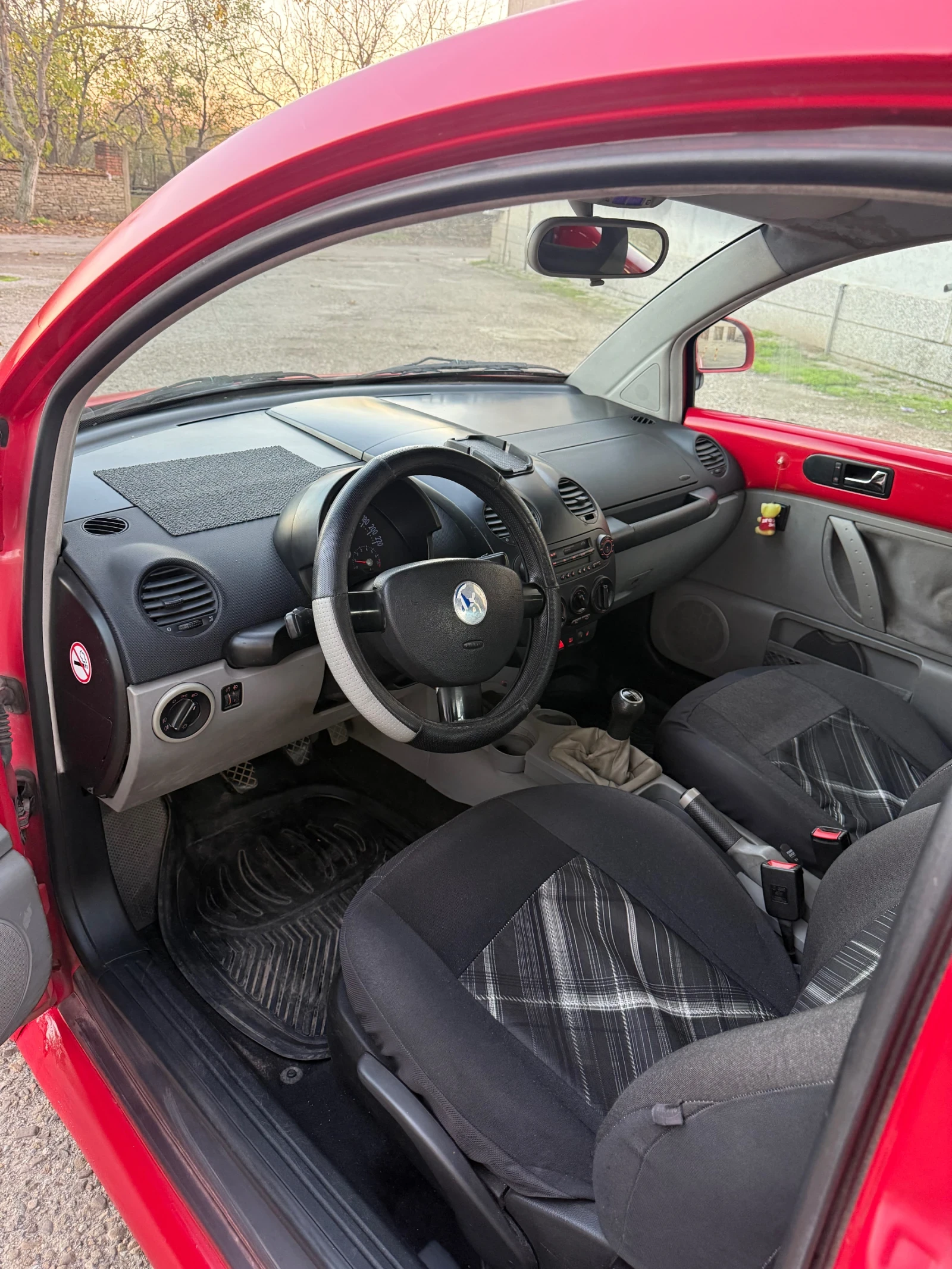 VW New beetle 2.0 i - изображение 6