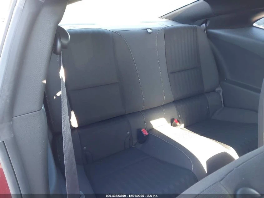 Chevrolet Camaro 3.6L V-6 DI, DOHC, VVT, 323HP Rear Wheel Drive | Mobile.bg � ����������� 13