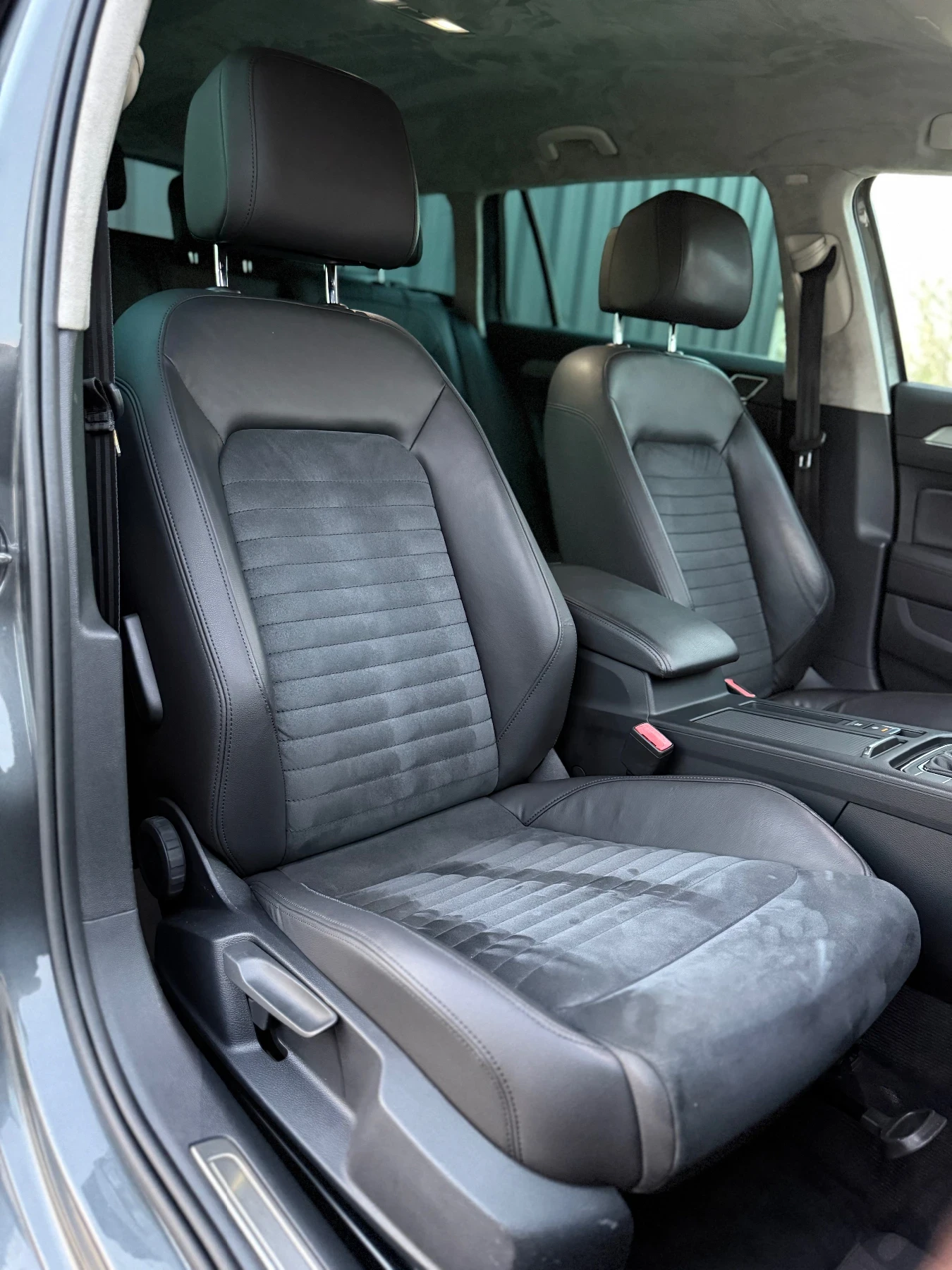 VW Passat 4-MOTION DIGITAL COCKPIT , снимка 13 - Автомобили и джипове - 53512999