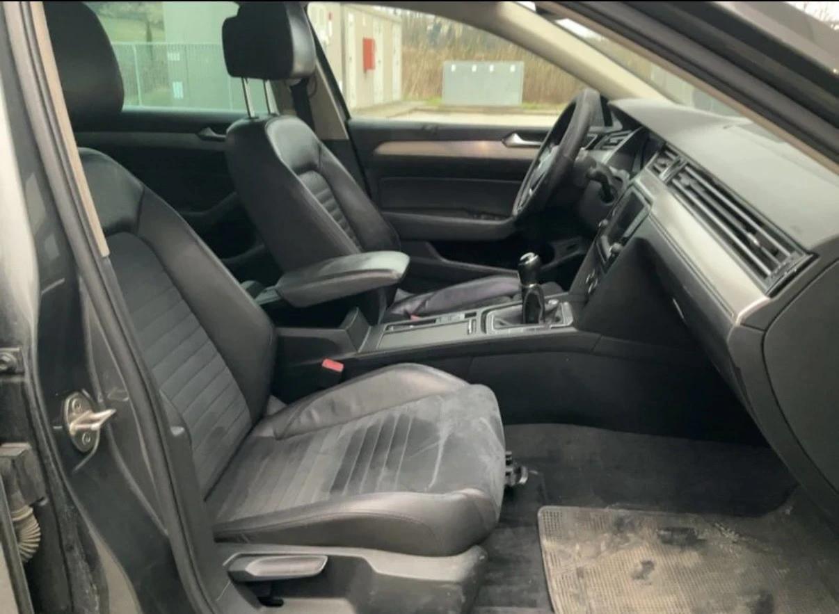 VW Passat 4-MOTION ОЧАКВАН ВНОС ИТАЛИЯ , снимка 9 - Автомобили и джипове - 53512999