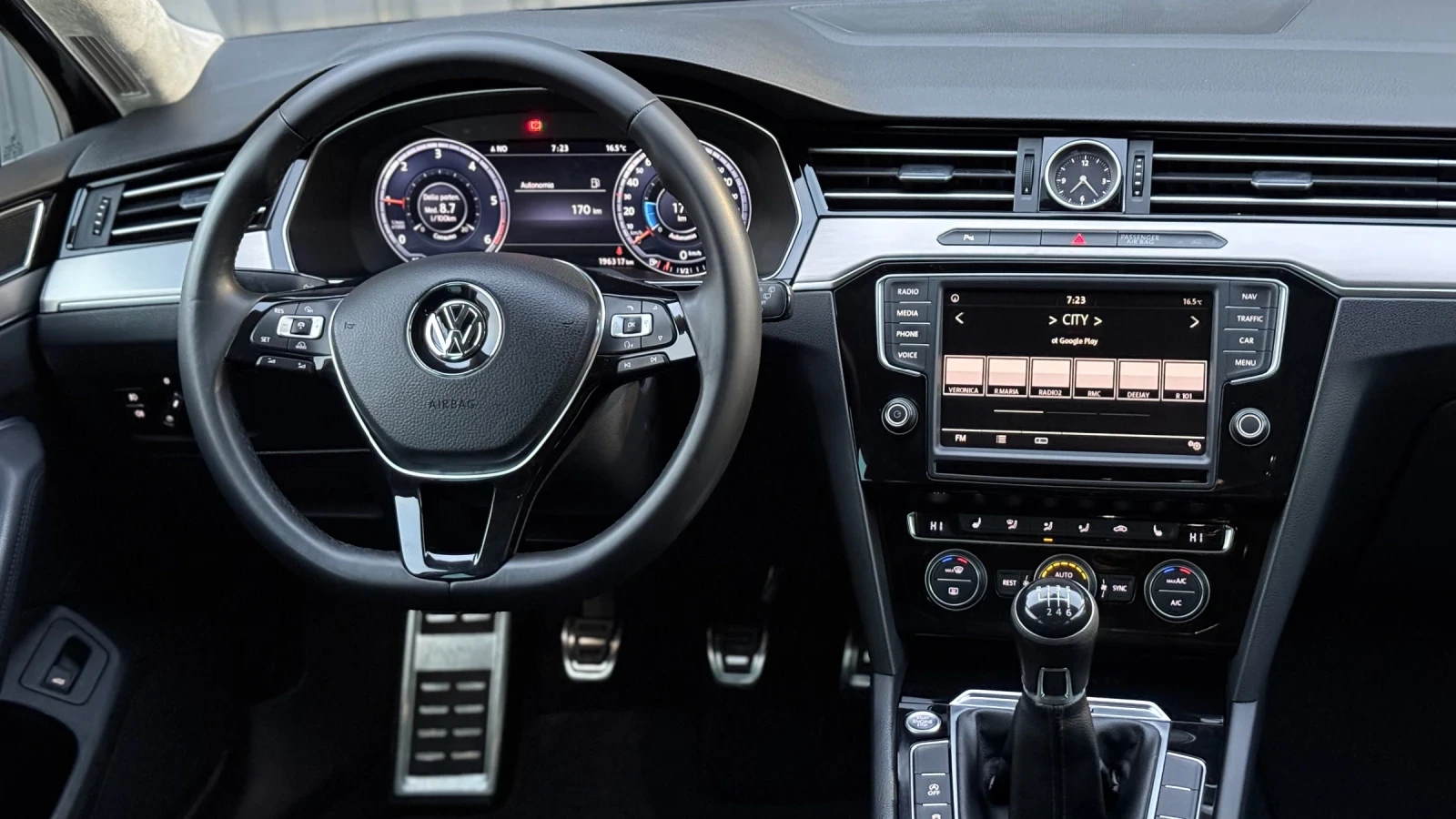 VW Passat 4-MOTION DIGITAL COCKPIT , снимка 11 - Автомобили и джипове - 53512999