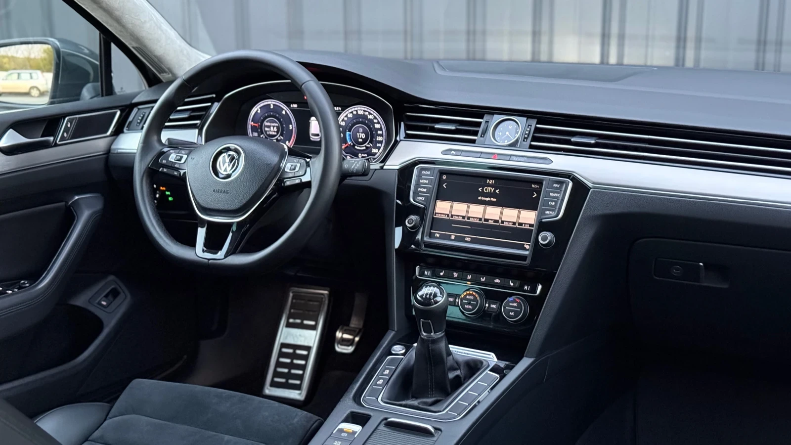 VW Passat 4-MOTION DIGITAL COCKPIT , снимка 8 - Автомобили и джипове - 53512999