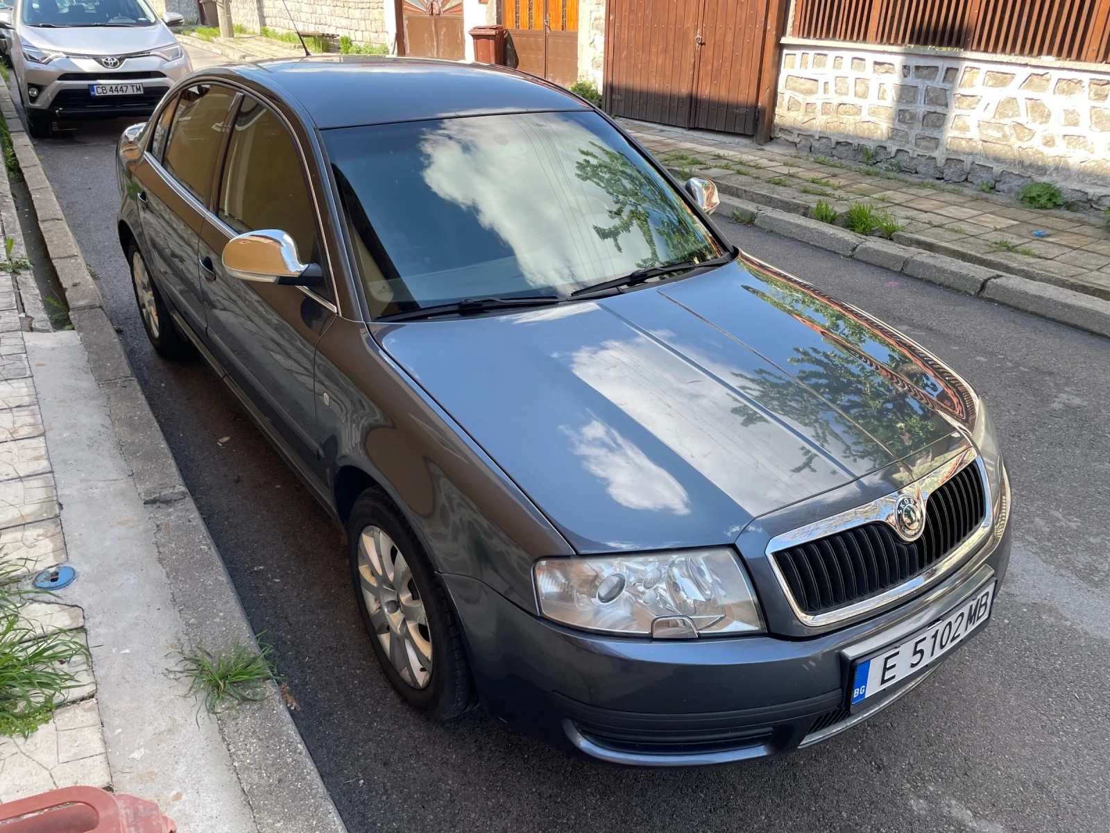 Skoda Superb 2.0TDI, снимка 4 - Автомобили и джипове - 53783459