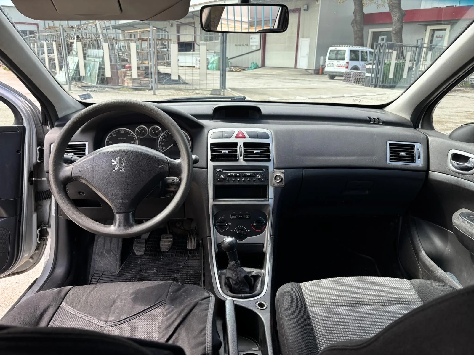 Peugeot 307 2.0 hdi, снимка 10 - Автомобили и джипове - 54280794