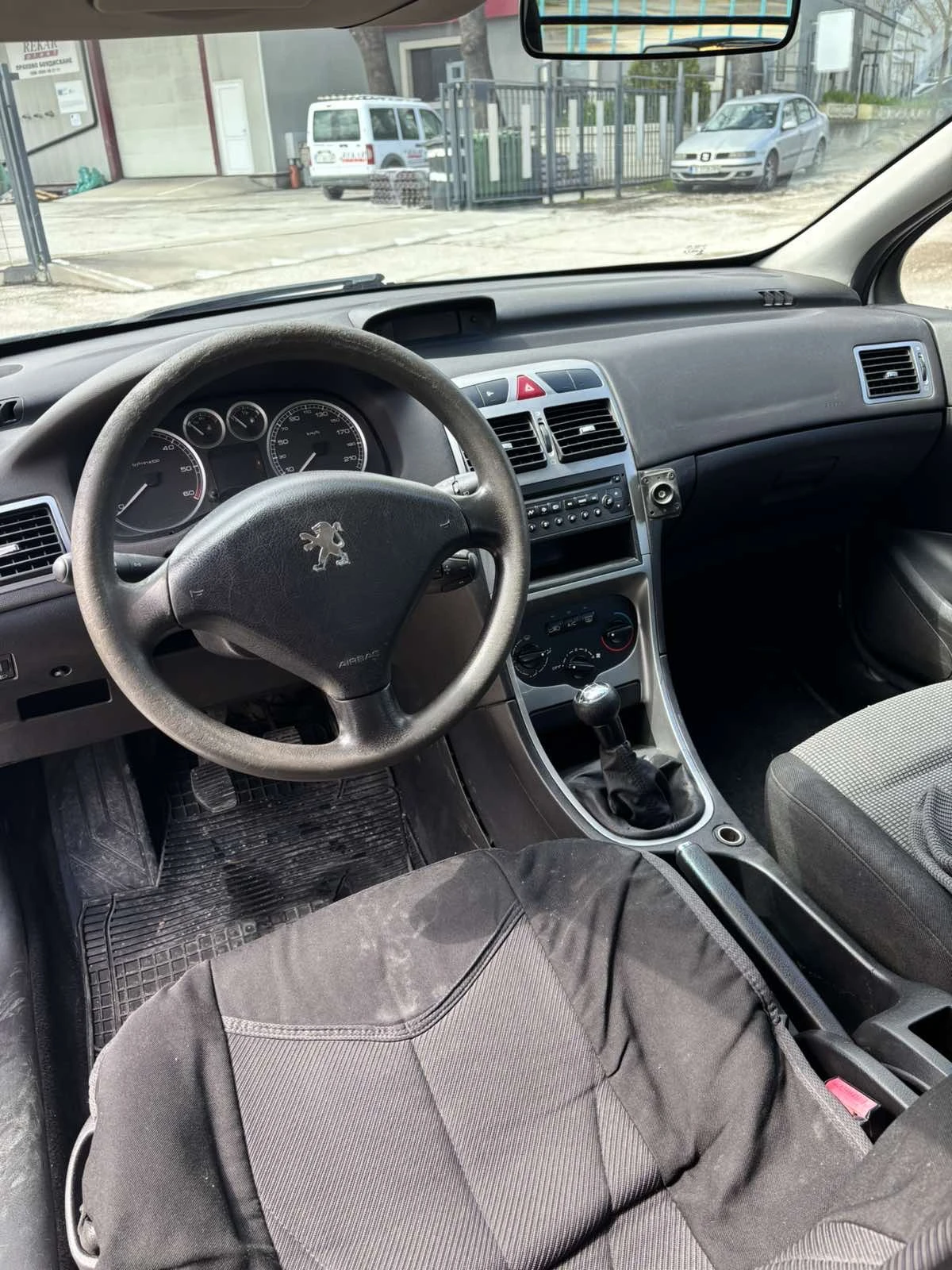 Peugeot 307 2.0 hdi, снимка 9 - Автомобили и джипове - 54280794