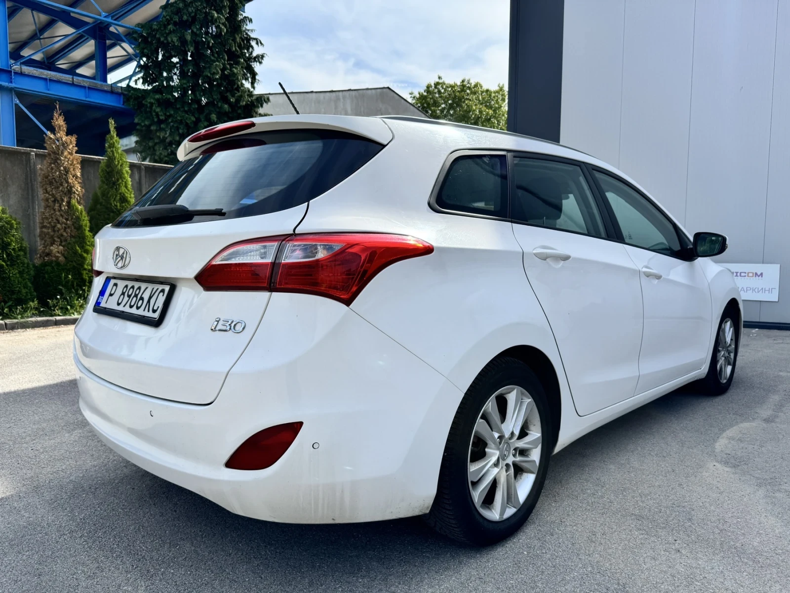 Hyundai I30 1.4 газ, снимка 7 - Автомобили и джипове - 54610557