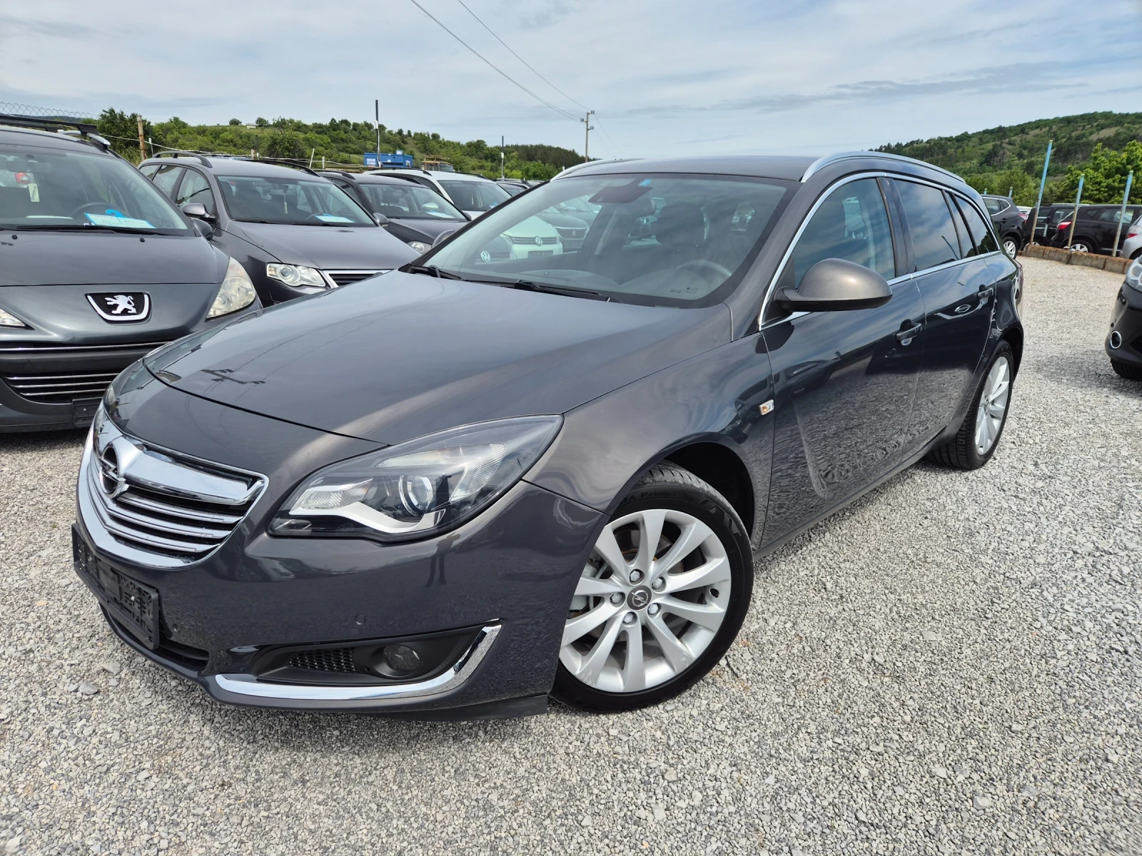 Opel Insignia 2.0 CDTI, снимка 2 - Автомобили и джипове - 54637419